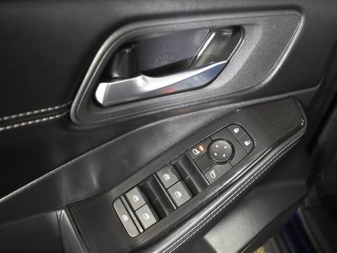 Used 2024 Nissan Rogue SV w/ SV Premium Package FWD image 8