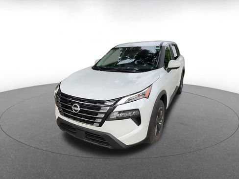 Used 2025 Nissan Rogue SV FWD image 7