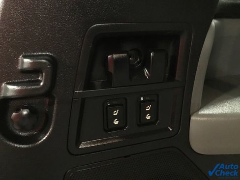 Used 2016 Toyota Sequoia Limited image 24