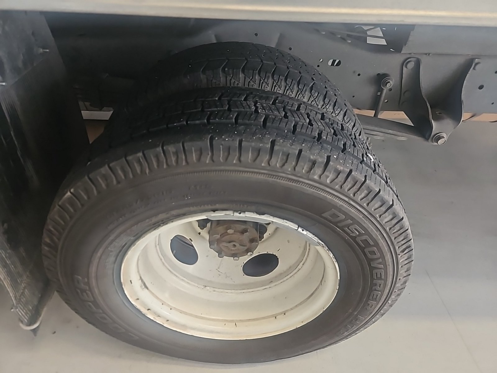 Used 2019 Ford E-350 and Econoline 350 Super Duty w/ Power Windows & Locks Group RWD image 7