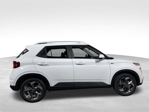 New 2026 Hyundai Venue SEL image 6