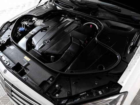 Used 2018 Mercedes-Benz S 450 4MATIC Sedan w/ AMG Line Exterior image 58