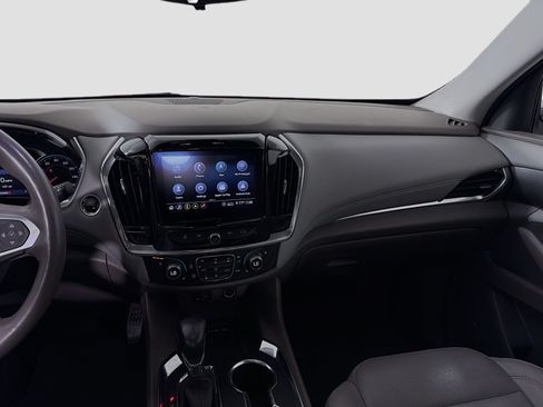 Used 2021 Chevrolet Traverse Premier FWD image 27