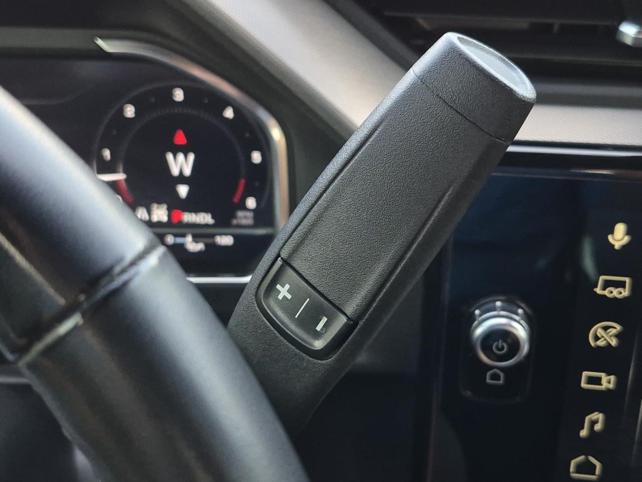 Certified 2025 GMC Sierra 2500 Denali AWD/4WD image 25