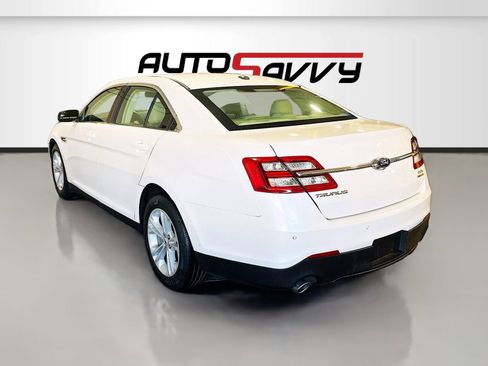 Used 2018 Ford Taurus SEL w/ Equipment Group 201A image 5