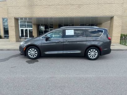 Used 2019 Chrysler Pacifica Touring-L
