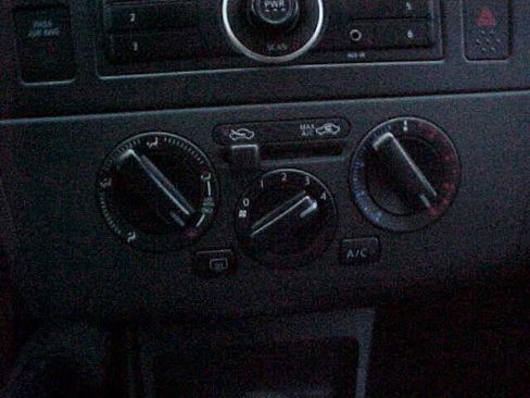 Used 2010 Nissan Versa 1.8 S w/ PWR Plus Pkg image 24