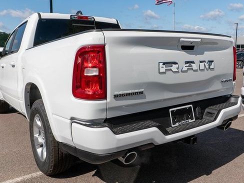 New 2026 RAM 1500 4x4 Crew Cab image 7