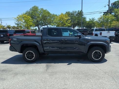Used 2024 Toyota Tacoma TRD Off-Road AWD/4WD image 7
