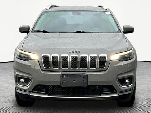 Used 2019 Jeep Cherokee Limited AWD/4WD image 2