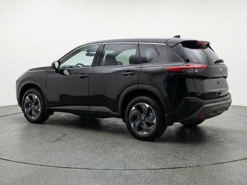 Used 2025 Nissan Rogue SV AWD/4WD image 6