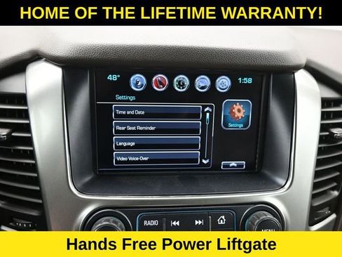 Used 2017 Chevrolet Suburban Premier AWD/4WD image 27