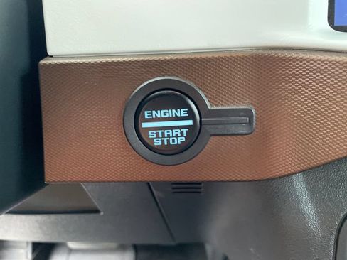 Used 2024 Ford Bronco Heritage Edition AWD/4WD image 37