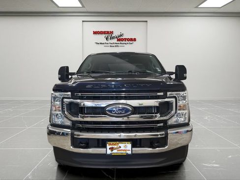 Used 2022 Ford F250 XLT AWD/4WD image 2