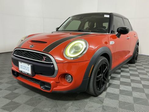 Used 2020 MINI Cooper S image 2