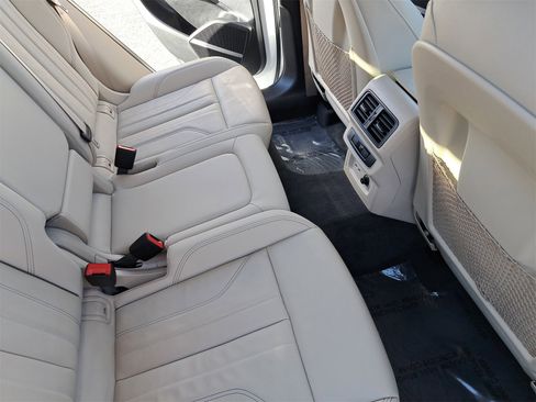 Used 2023 Audi Q5 e Premium Plus w/ Premium Plus Package image 11