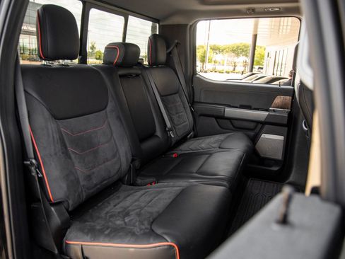 Used 2024 Ford F250 Lariat w/ Lariat Ultimate Package AWD/4WD image 39
