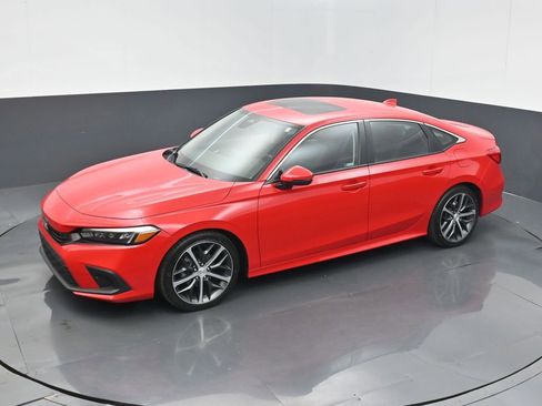 Used 2024 Honda Civic Touring image 9