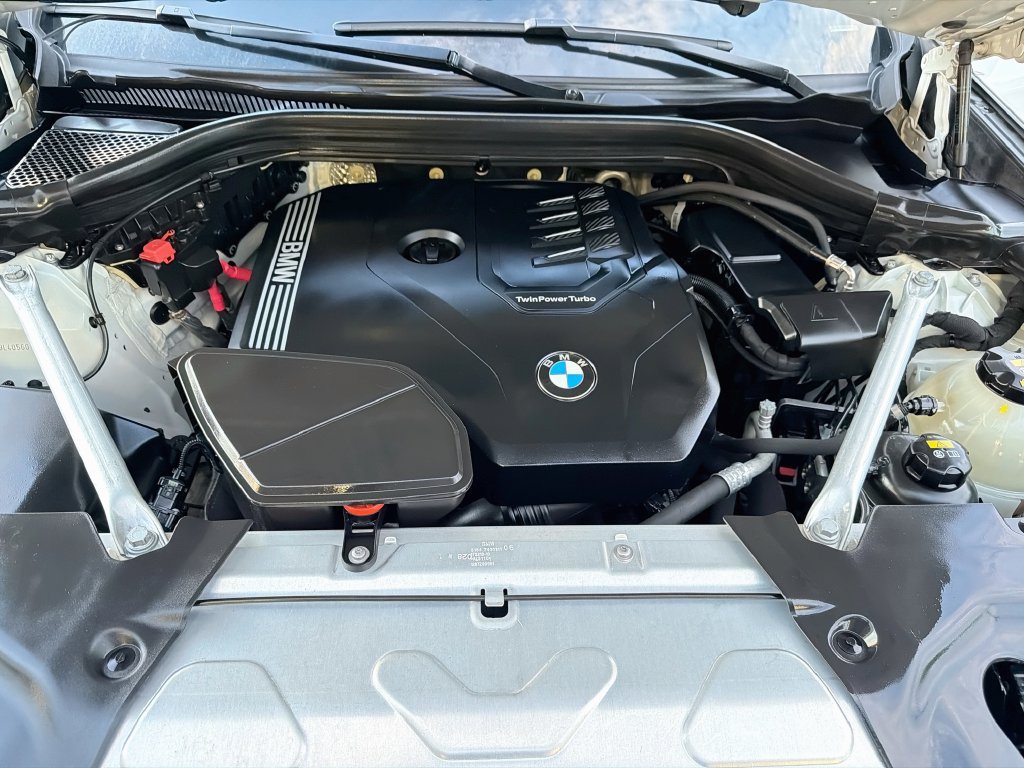 Used 2022 BMW X4 xDrive30i w/ M Sport Package 2 AWD/4WD image 37