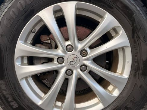Used 2014 INFINITI QX70 AWD w/ Premium Package image 10