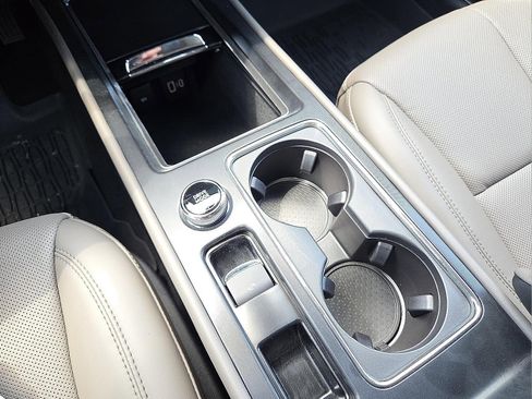 New 2025 Lincoln Corsair Grand Touring image 25