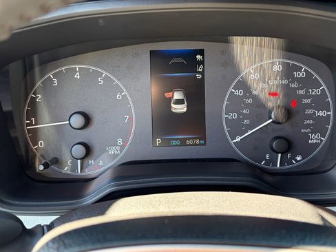 Used 2025 Toyota Corolla SE image 18