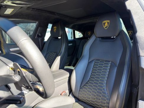 Used 2020 Lamborghini Urus image 9