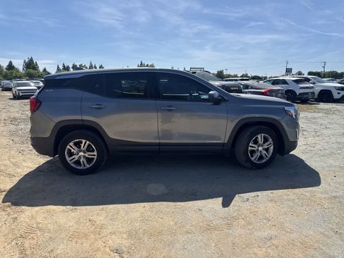 Used 2019 GMC Terrain SLE image 4