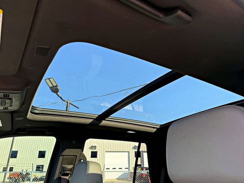 Used 2021 Chevrolet Tahoe Z71 w/ Z71 Signature Package image 20