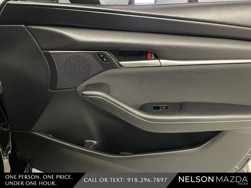 Used 2021 MAZDA MAZDA3 s image 41