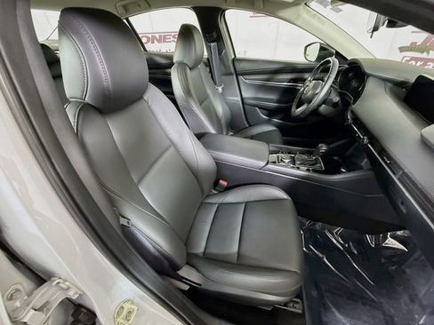 Used 2024 MAZDA MAZDA3 s FWD image 29