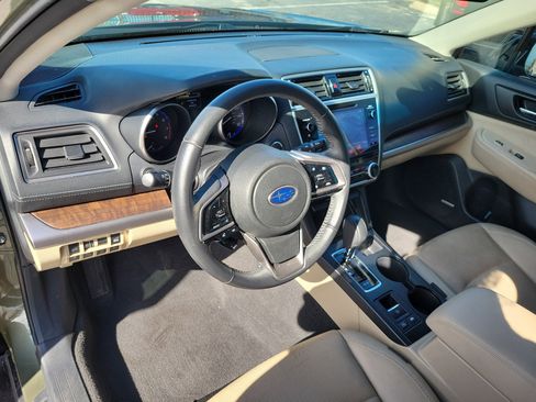 Used 2018 Subaru Outback 3.6R Limited image 21