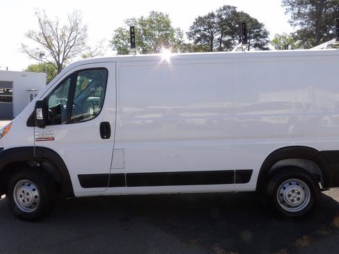 Used 2021 RAM ProMaster 2500 image 5