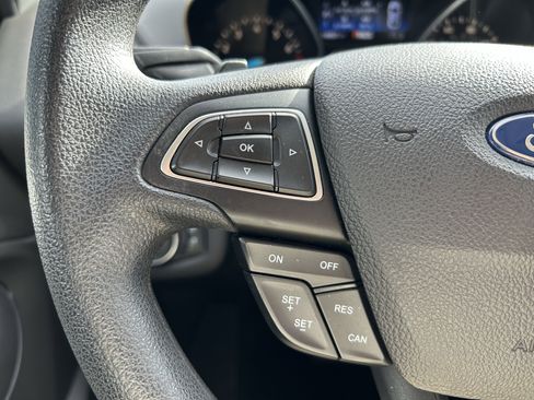 Used 2017 Ford Escape SE image 17