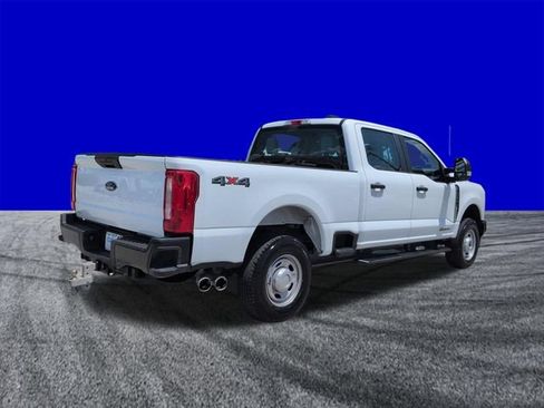 Used 2025 Ford F250 XL AWD/4WD image 4