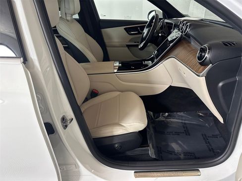 Certified 2026 Mercedes-Benz GLC 300 4MATIC image 14