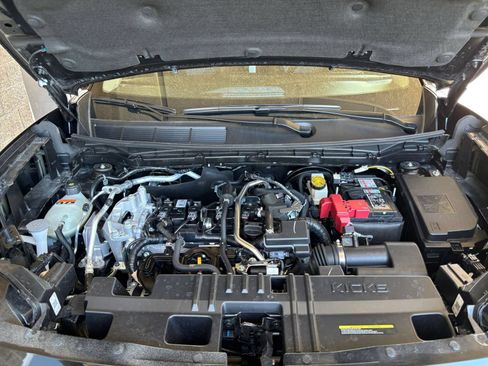 Used 2026 Nissan Kicks SR AWD/4WD image 32