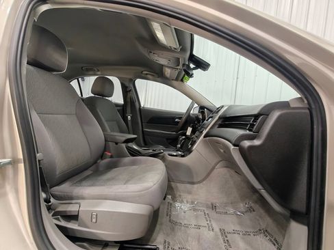 Used 2014 Chevrolet Malibu LS FWD image 21