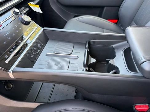 Certified 2024 Hyundai Santa Fe SEL FWD image 21