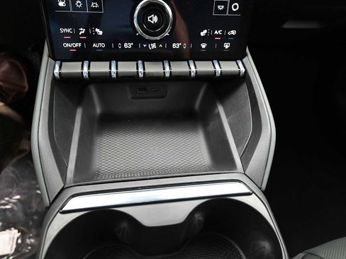 New 2026 GMC Terrain AT4 AWD/4WD image 21