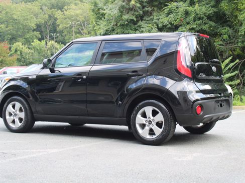Used 2017 Kia Soul image 4