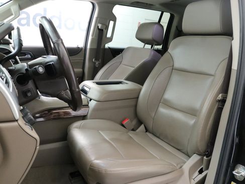 Used 2020 GMC Yukon XL SLT w/ Open Road Package image 22