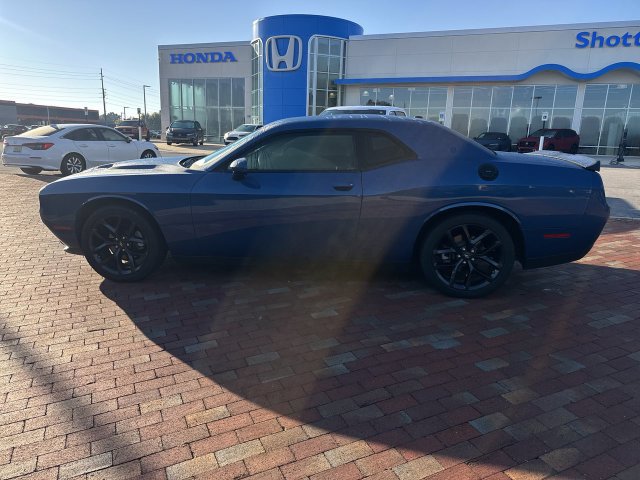 Used 2022 Dodge Challenger SXT w/ Blacktop Package RWD image 7