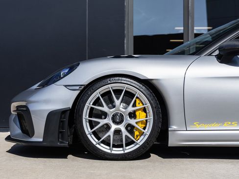 Certified 2025 Porsche 718 Boxster Spyder RS image 13