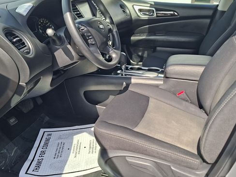 Used 2018 Nissan Pathfinder S FWD image 9