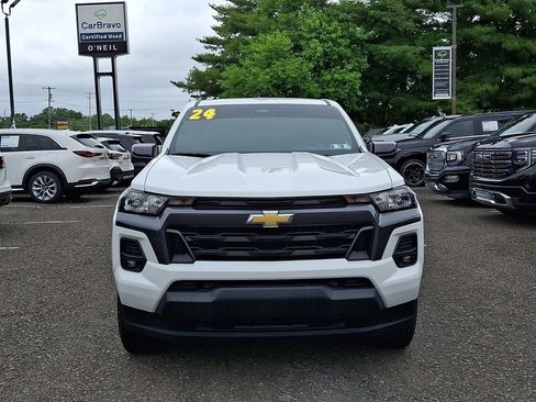Used 2024 Chevrolet Colorado LT w/ LT Convenience Package AWD/4WD image 2