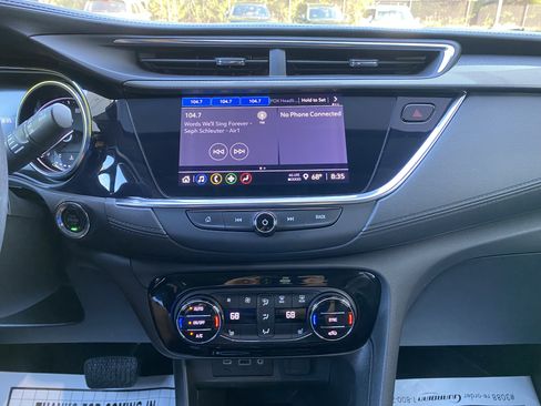 Used 2022 Buick Encore GX Select FWD image 24