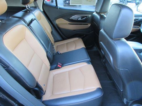 Used 2021 GMC Terrain SLT w/ LPO, Floor Liner Package image 18