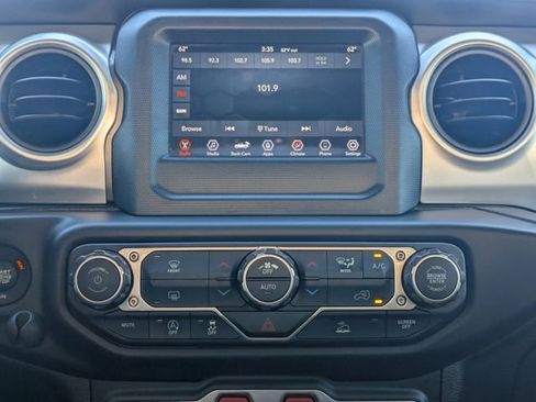 Used 2020 Jeep Gladiator Sport w/ Quick Order Package 24S image 20