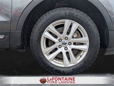 Used 2019 Ford Explorer XLT w/ Equipment Group 202A image 31